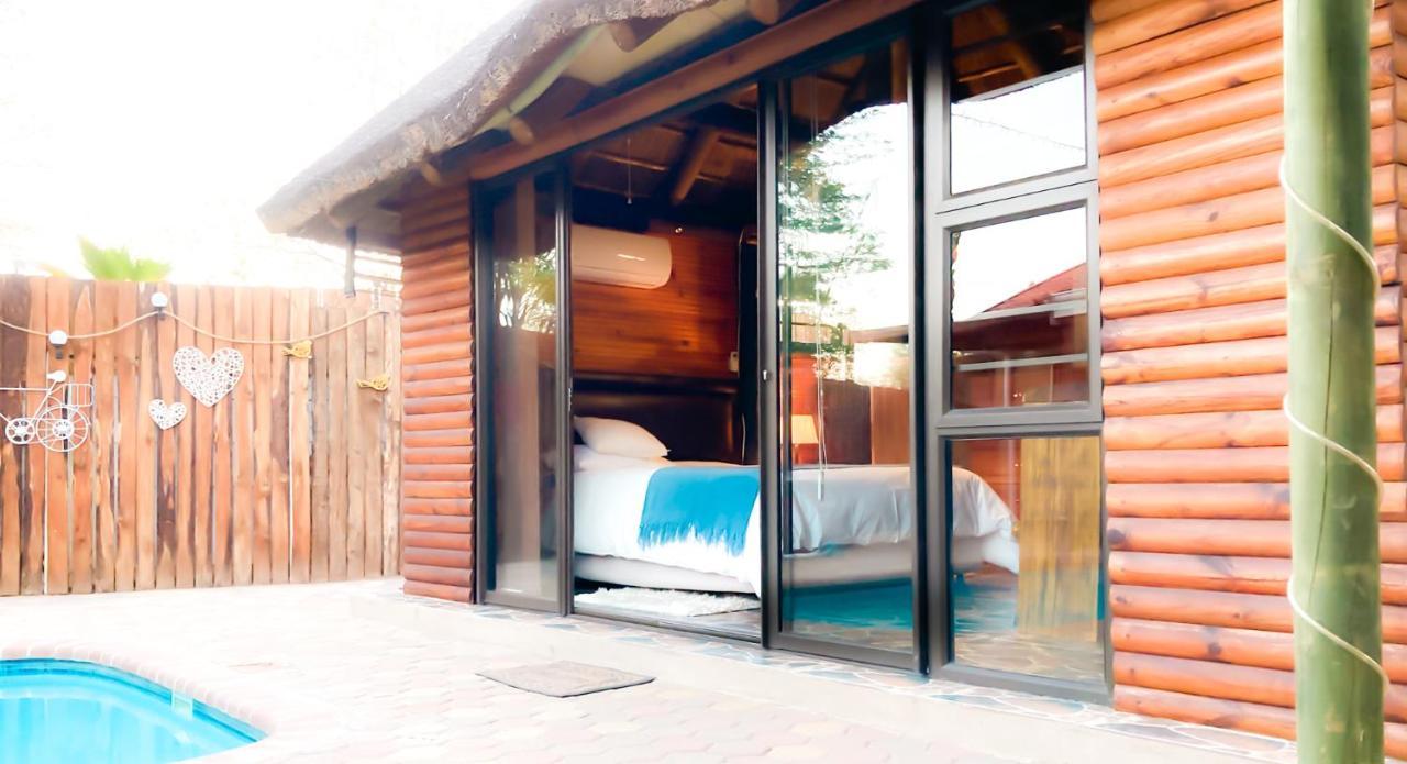 Oppi Draai Guesthouse Oudtshoorn Exterior foto